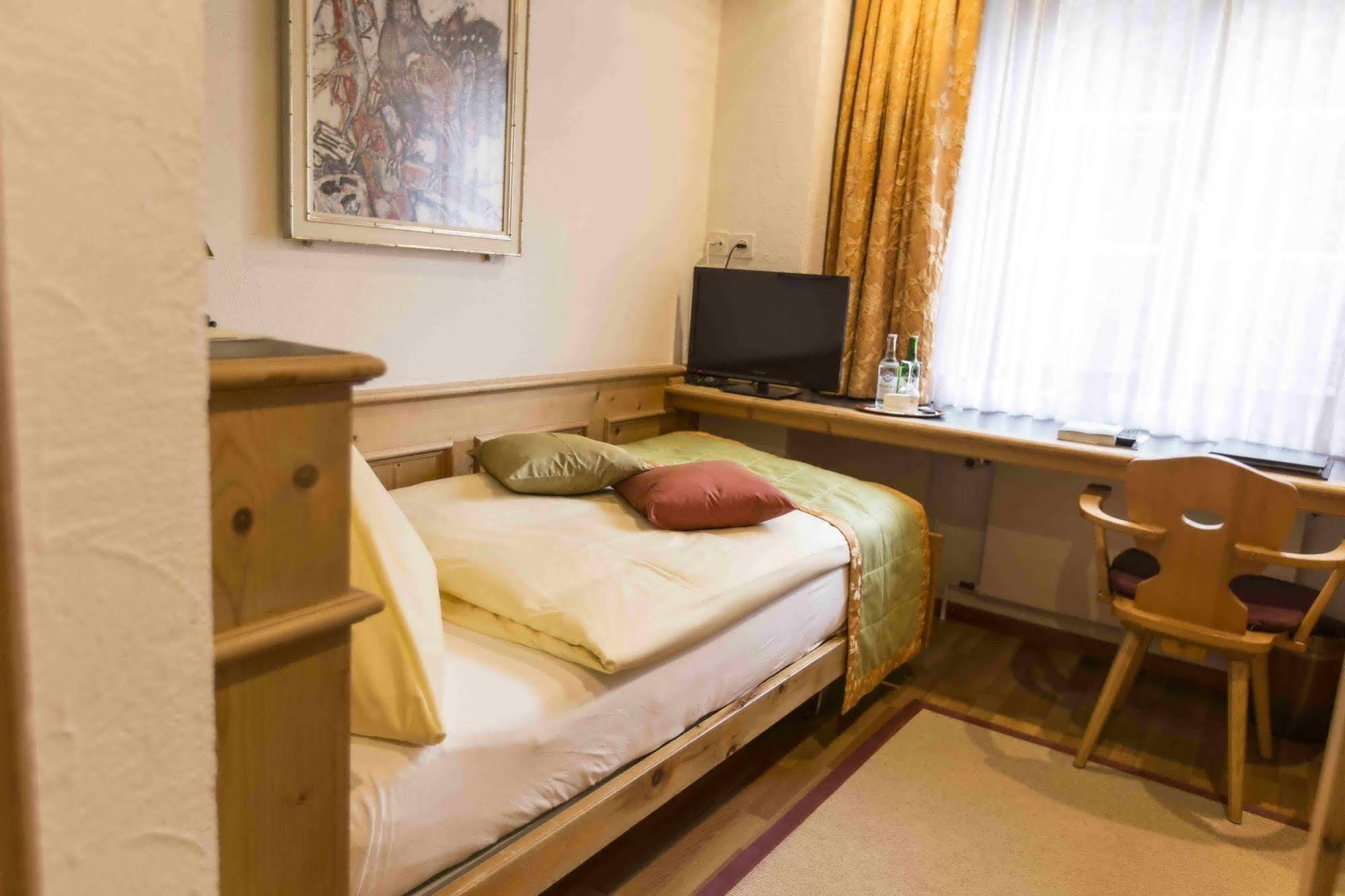 Stern 4*