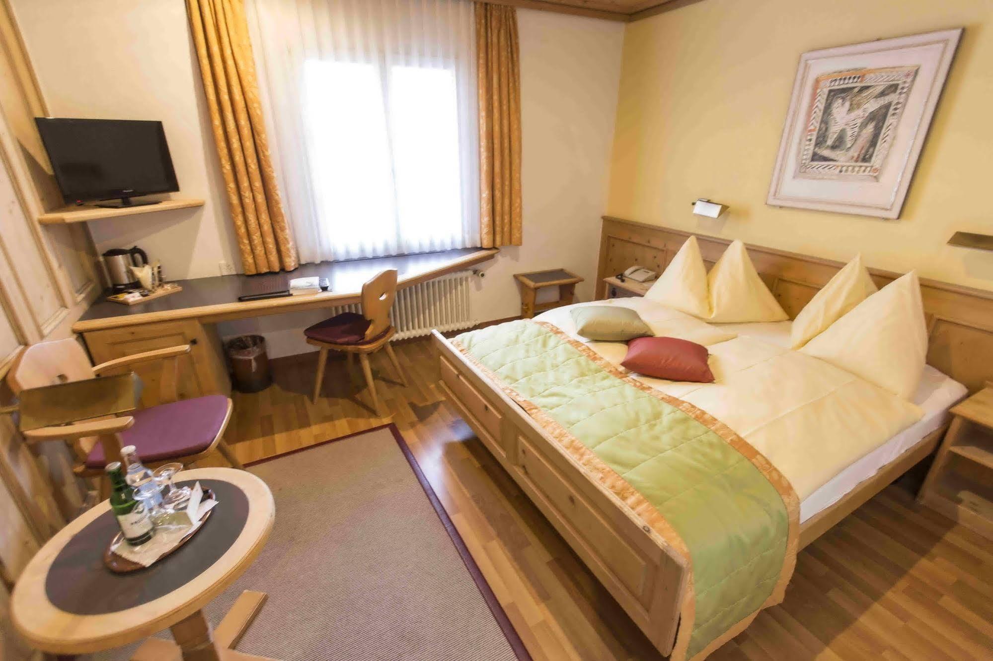 Stern Hotel
